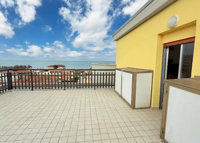 Se164 - Marotta, Trilocale Vista Mare Con Terrazzo * Marotta